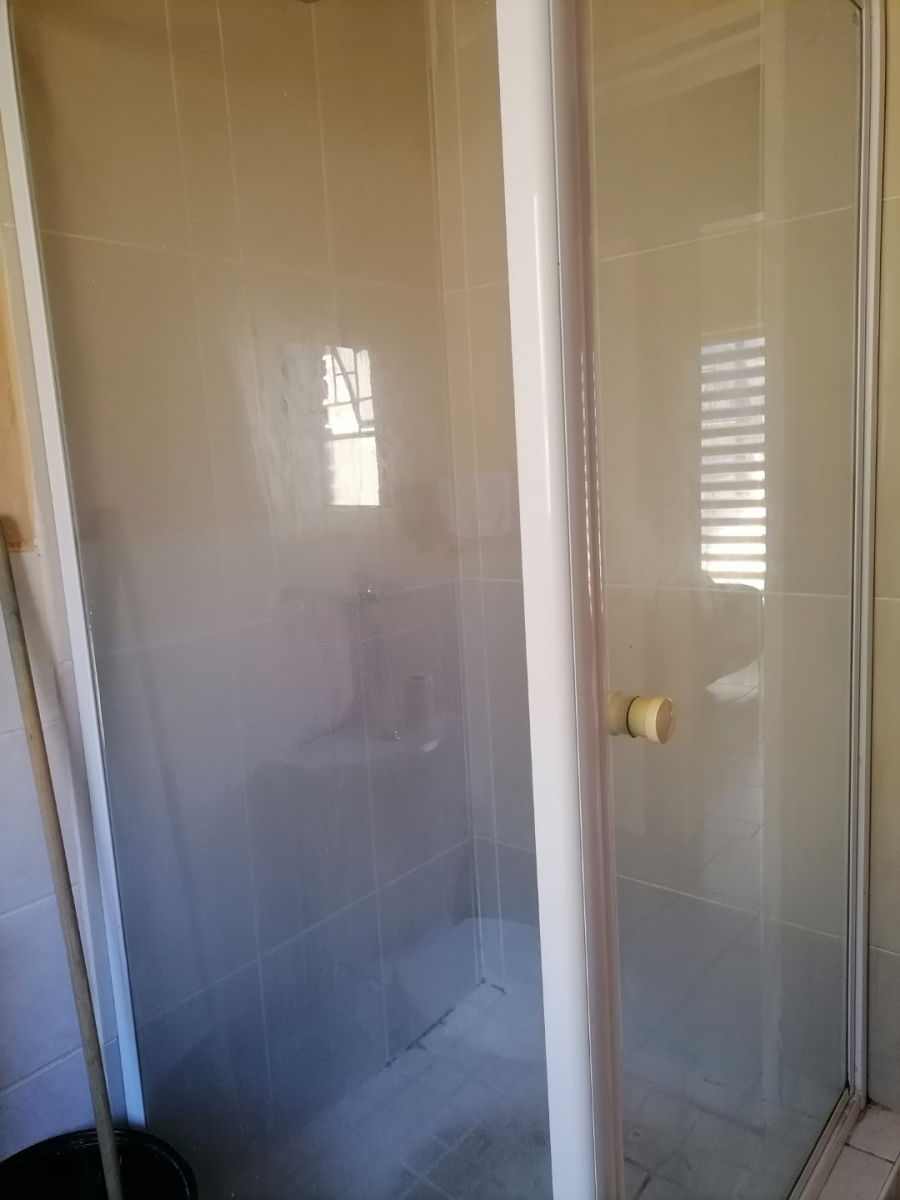 2 Bedroom Property for Sale in Wilgeheuwel Gauteng