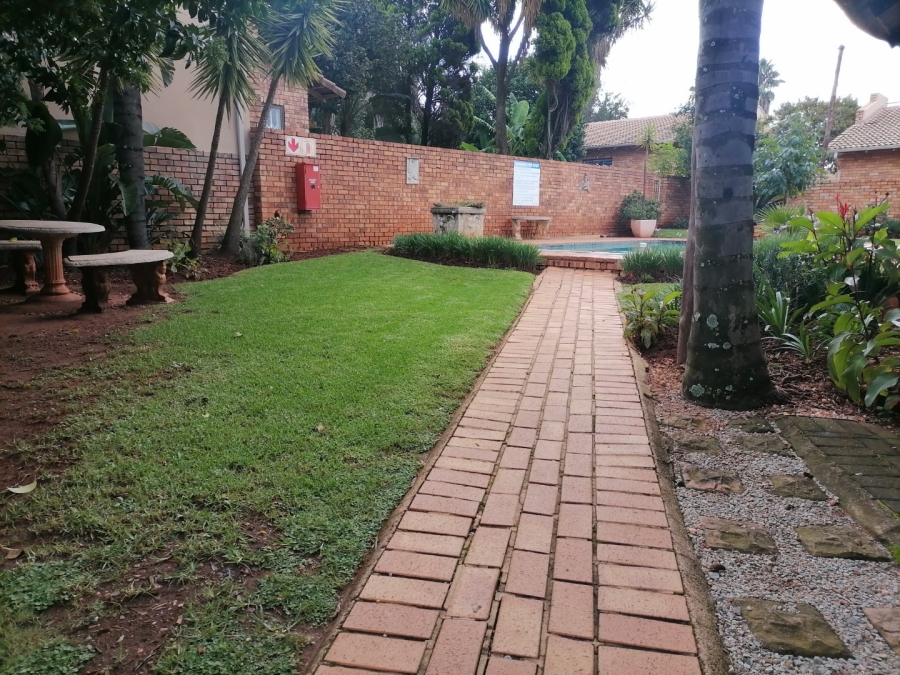 2 Bedroom Property for Sale in Wilgeheuwel Gauteng