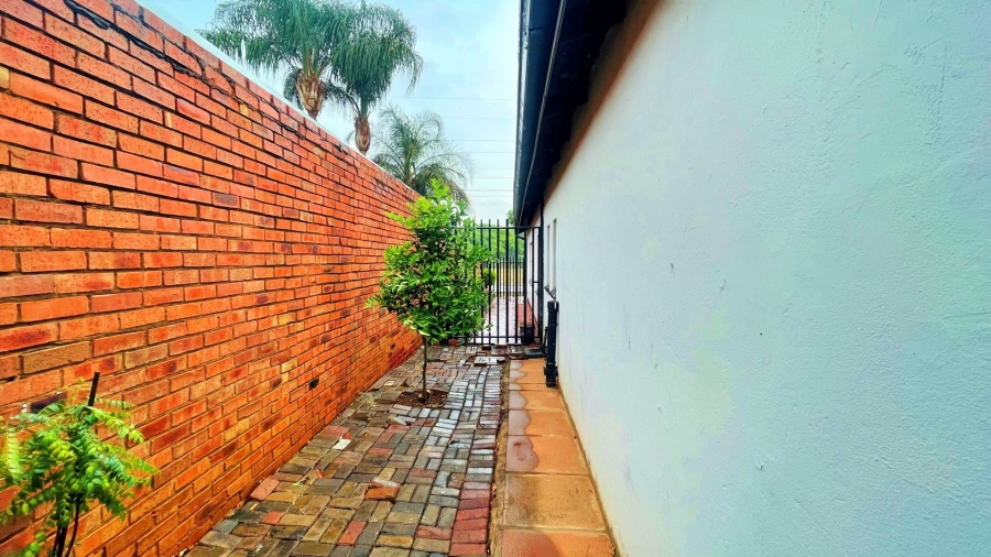 3 Bedroom Property for Sale in Eersterust Gauteng