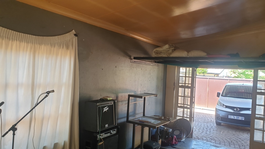 3 Bedroom Property for Sale in Kilner Park Gauteng