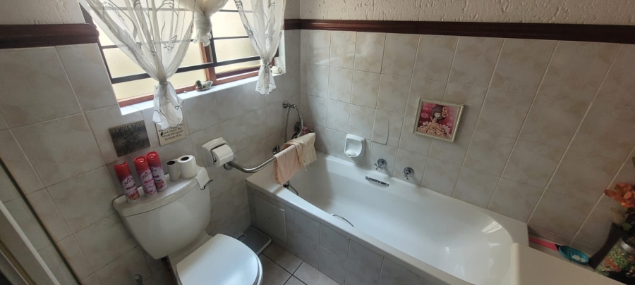 2 Bedroom Property for Sale in Douglasdale Gauteng