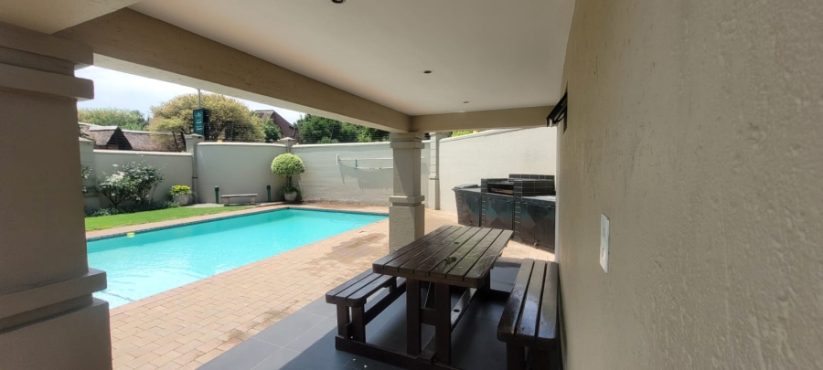 2 Bedroom Property for Sale in Douglasdale Gauteng