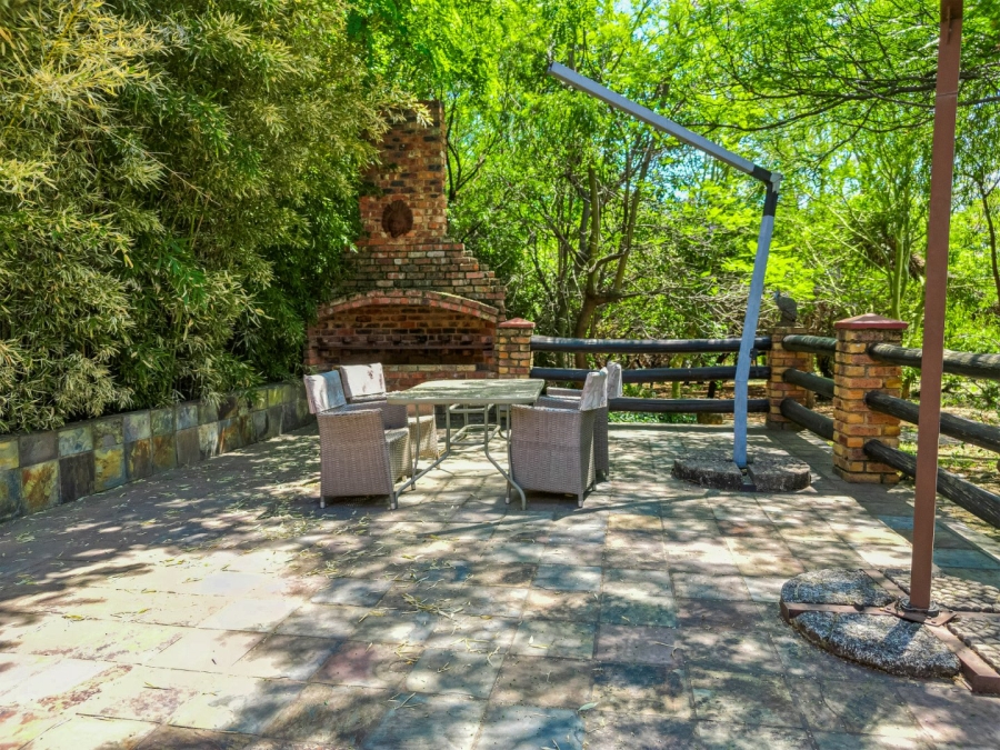 Commercial Property for Sale in North Champagne Estate Gauteng