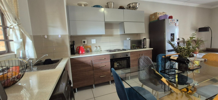 2 Bedroom Property for Sale in Scarlet Park Gauteng