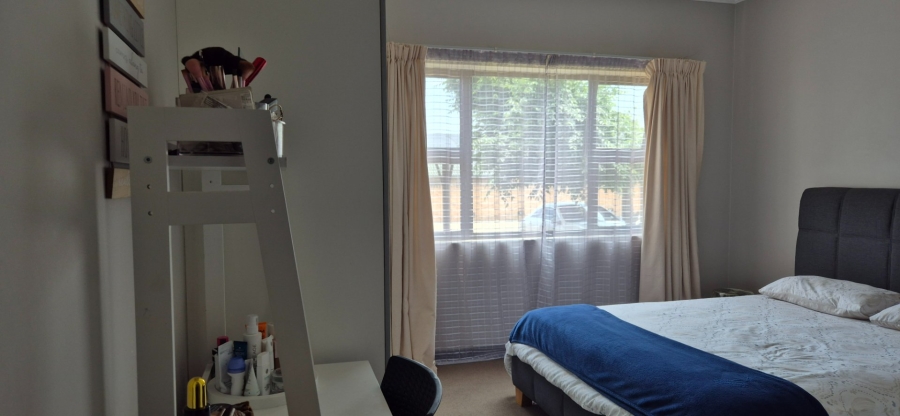 2 Bedroom Property for Sale in Scarlet Park Gauteng