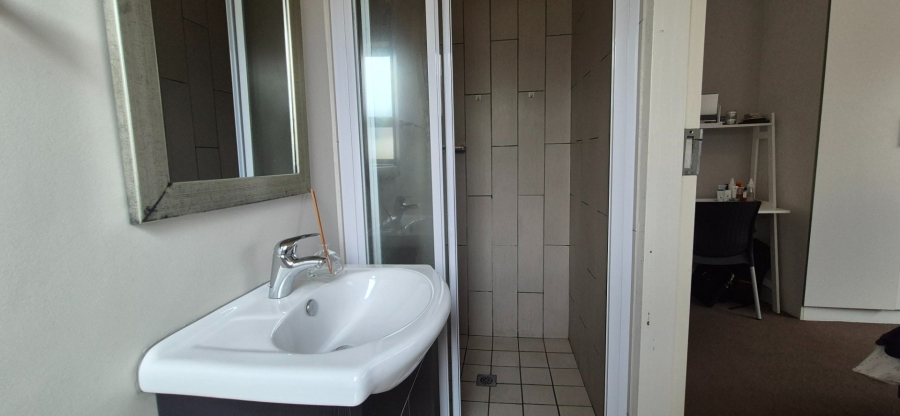2 Bedroom Property for Sale in Scarlet Park Gauteng
