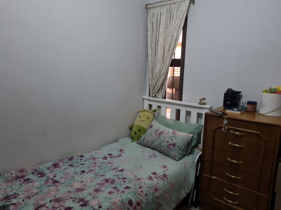 To Let 4 Bedroom Property for Rent in Lenasia Ext 13 Gauteng