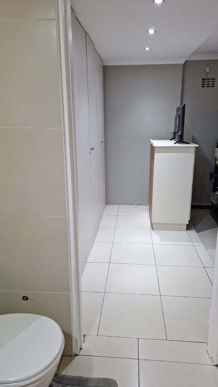 To Let 4 Bedroom Property for Rent in Lenasia Ext 13 Gauteng