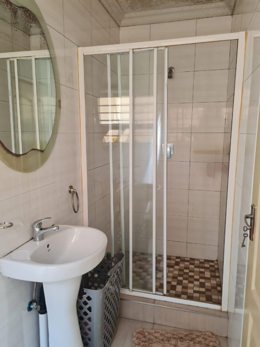 To Let 3 Bedroom Property for Rent in Lenasia Ext 13 Gauteng
