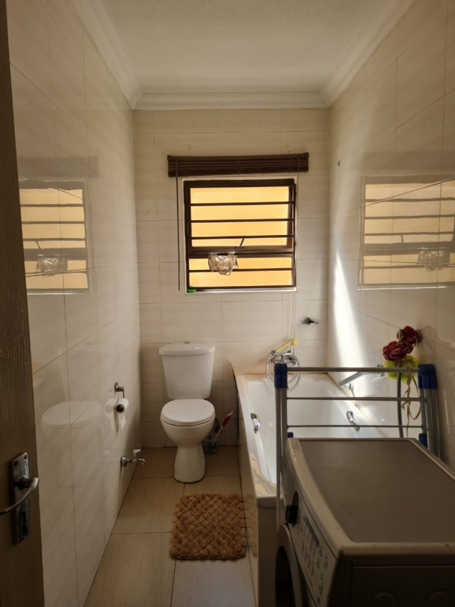 To Let 3 Bedroom Property for Rent in Lenasia Ext 13 Gauteng