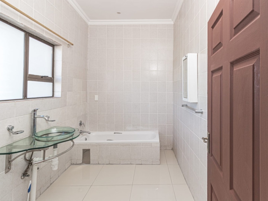 6 Bedroom Property for Sale in Summerset Gauteng