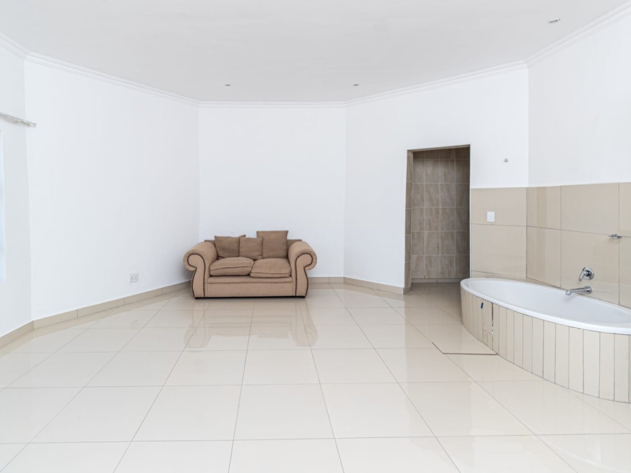 6 Bedroom Property for Sale in Summerset Gauteng
