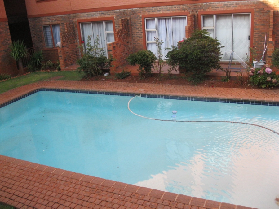 To Let 1 Bedroom Property for Rent in Riviera Gauteng