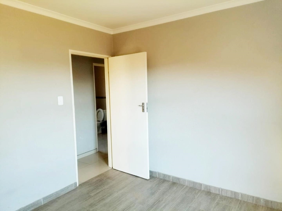 3 Bedroom Property for Sale in Crystal Park Gauteng
