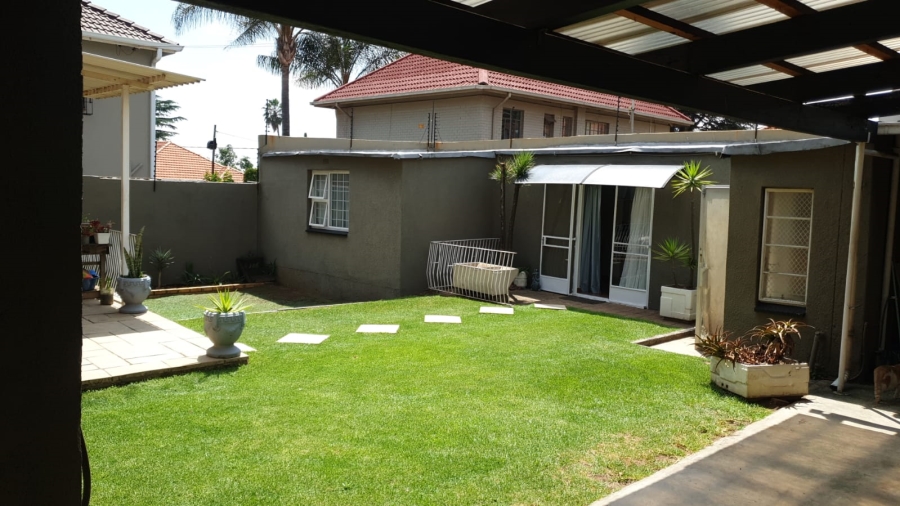 3 Bedroom Property for Sale in Orange Grove Gauteng