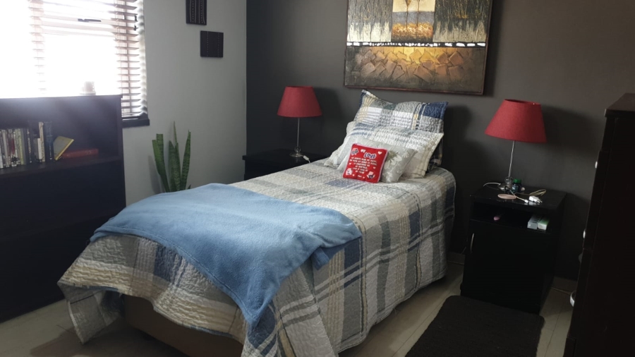 3 Bedroom Property for Sale in Orange Grove Gauteng