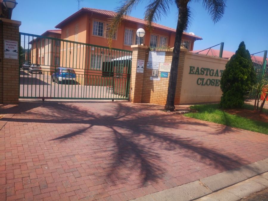 2 Bedroom Property for Sale in Bezuidenhout Valley Gauteng
