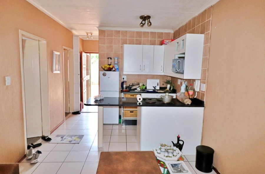 2 Bedroom Property for Sale in Bezuidenhout Valley Gauteng