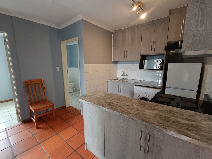 To Let 1 Bedroom Property for Rent in Westdene Gauteng