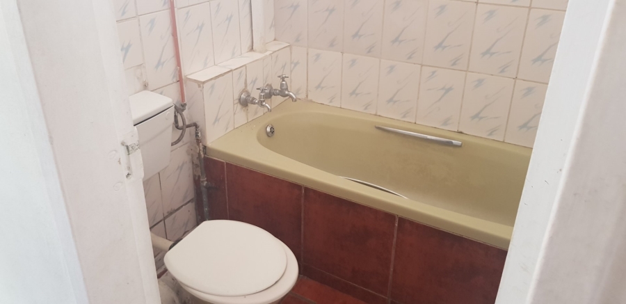 2 Bedroom Property for Sale in Muckleneuk Gauteng