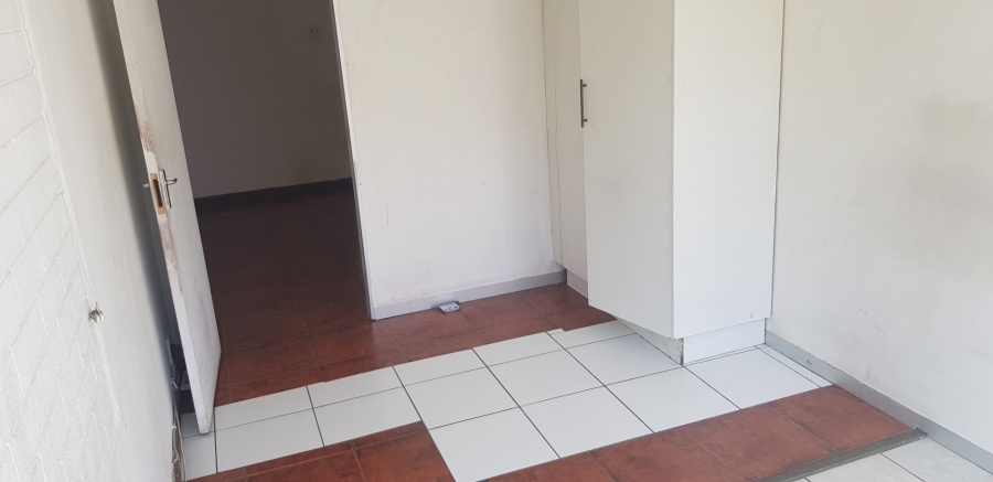 2 Bedroom Property for Sale in Muckleneuk Gauteng