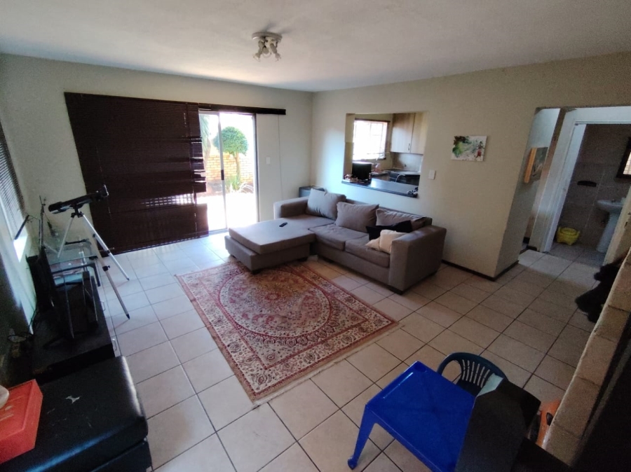 3 Bedroom Property for Sale in Heuwelsig Estate Gauteng