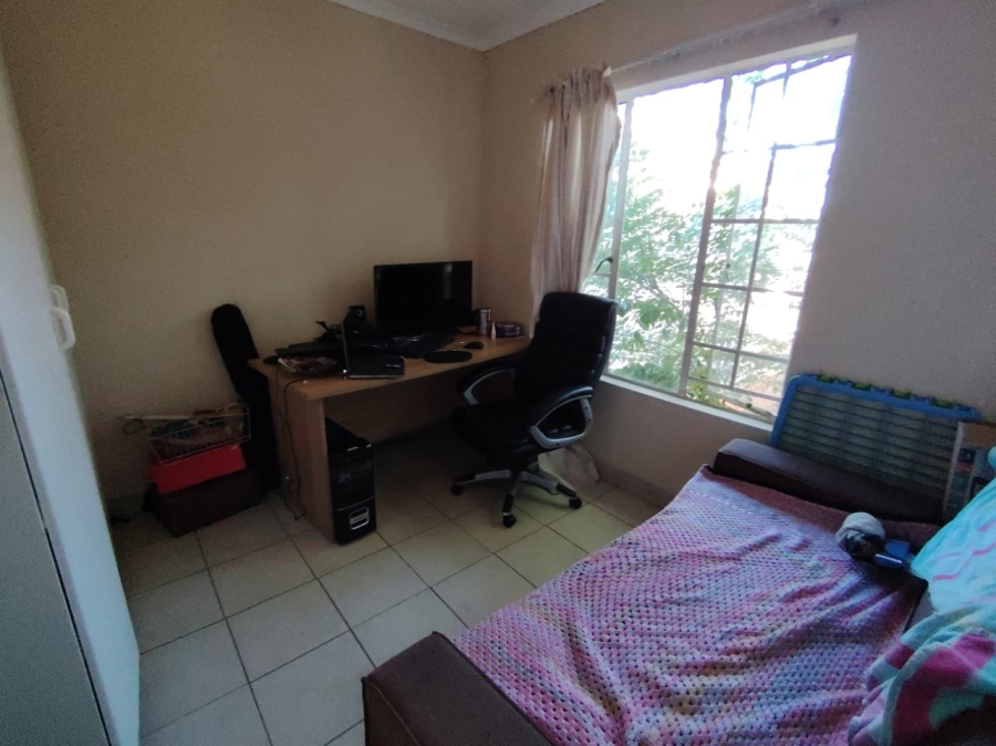 3 Bedroom Property for Sale in Heuwelsig Estate Gauteng