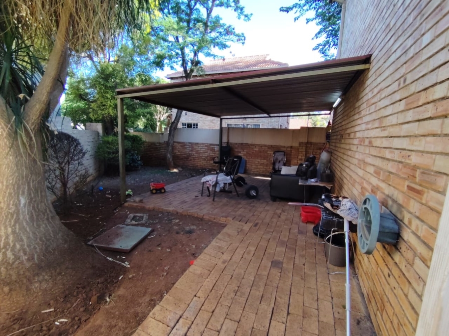 3 Bedroom Property for Sale in Heuwelsig Estate Gauteng