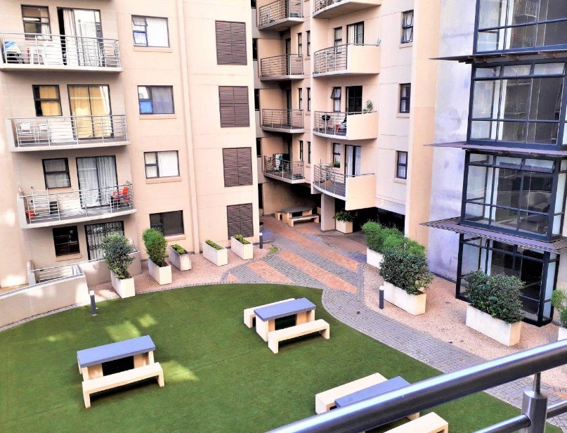 1 Bedroom Property for Sale in Hatfield Gauteng