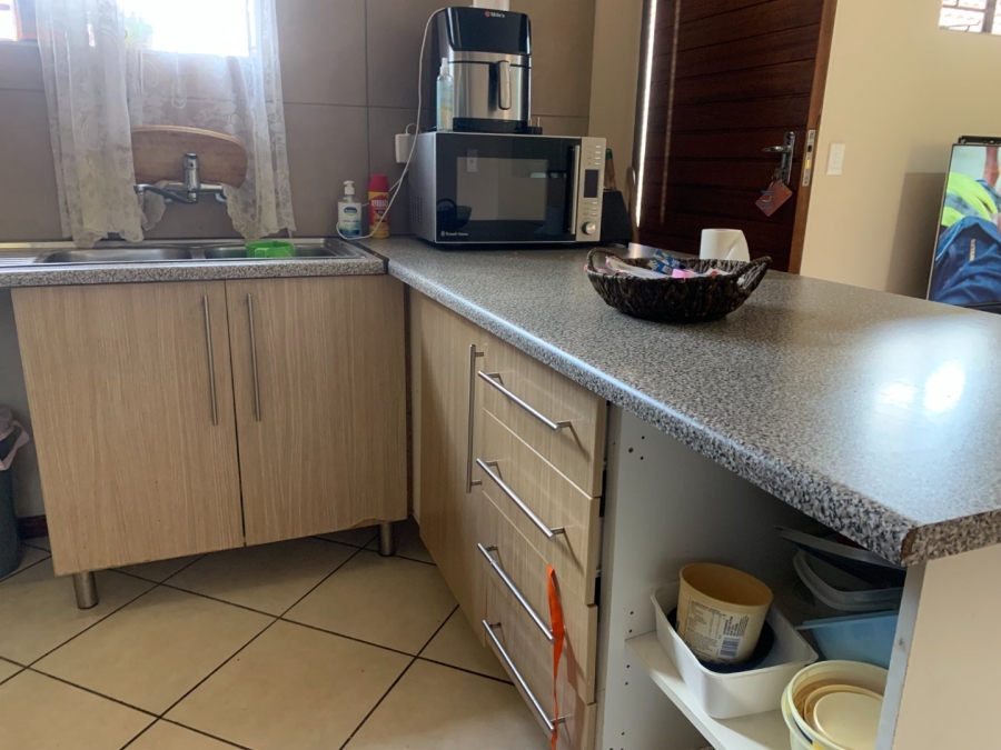To Let 2 Bedroom Property for Rent in Sagewood Gauteng