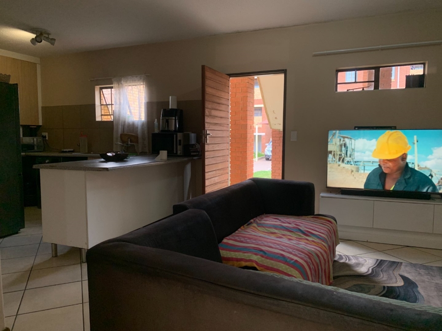 To Let 2 Bedroom Property for Rent in Sagewood Gauteng