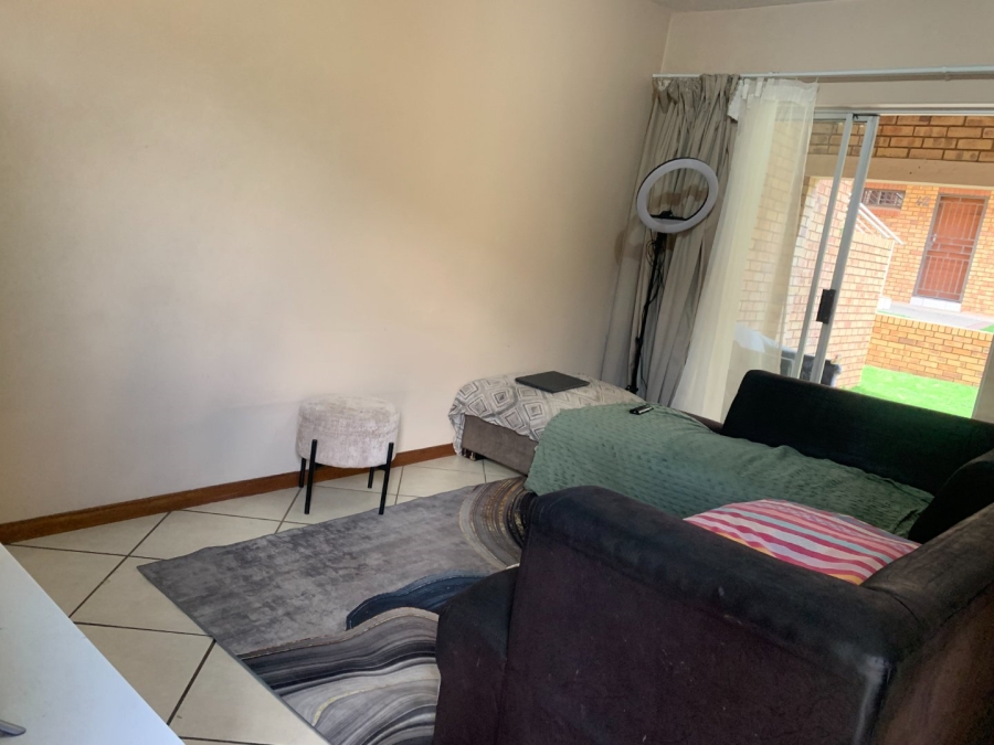 To Let 2 Bedroom Property for Rent in Sagewood Gauteng