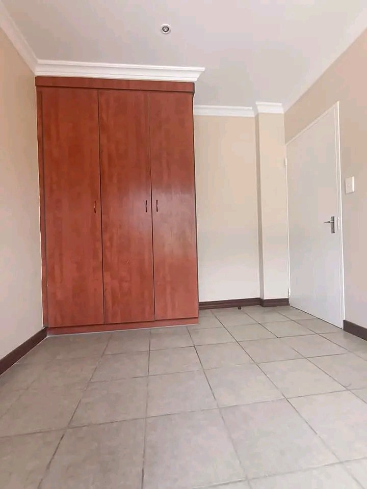 2 Bedroom Property for Sale in Montana Tuine Gauteng