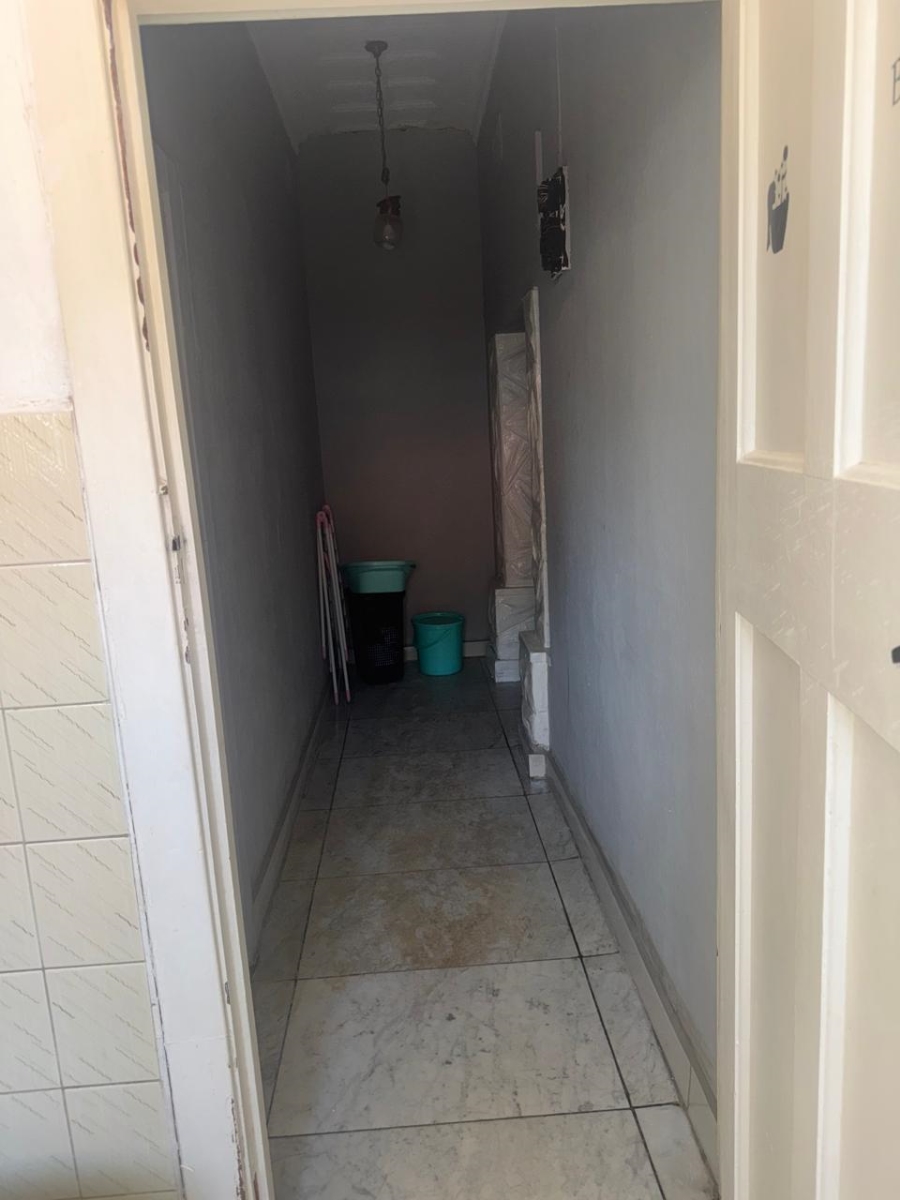 To Let 1 Bedroom Property for Rent in Kensington Gauteng