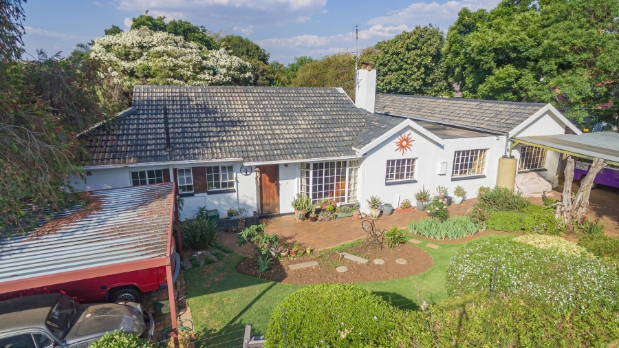 4 Bedroom Property for Sale in Hurlyvale Gauteng