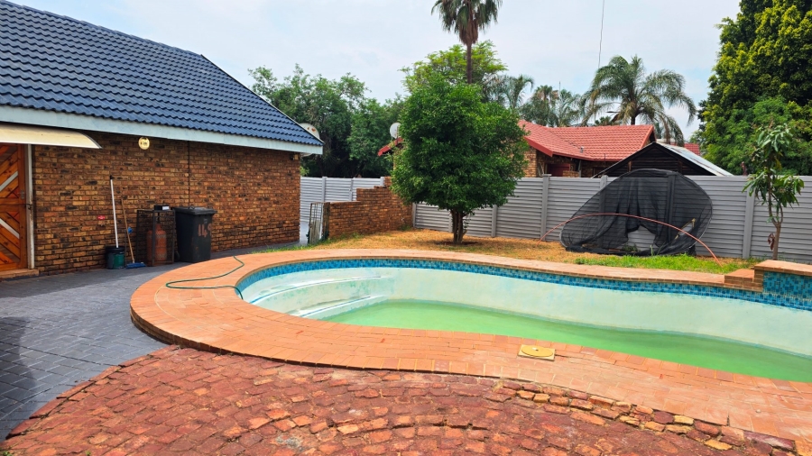 3 Bedroom Property for Sale in Chantelle Gauteng