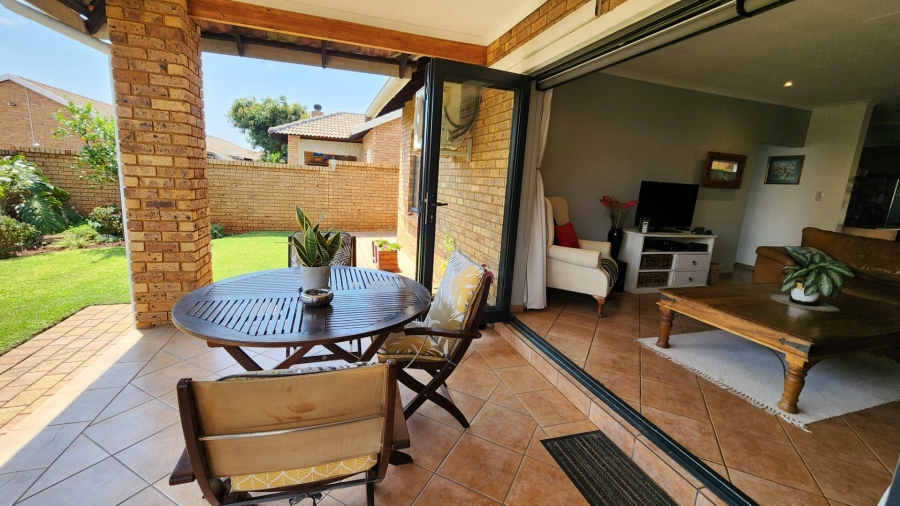 3 Bedroom Property for Sale in Theresa Park Gauteng