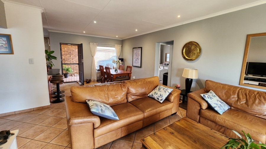 3 Bedroom Property for Sale in Theresa Park Gauteng