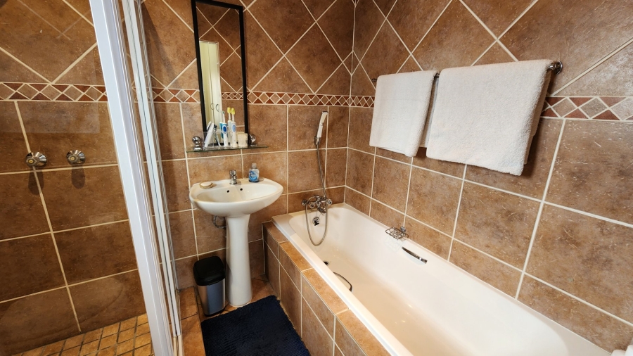 3 Bedroom Property for Sale in Theresa Park Gauteng