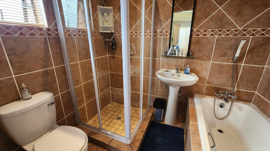 3 Bedroom Property for Sale in Theresa Park Gauteng