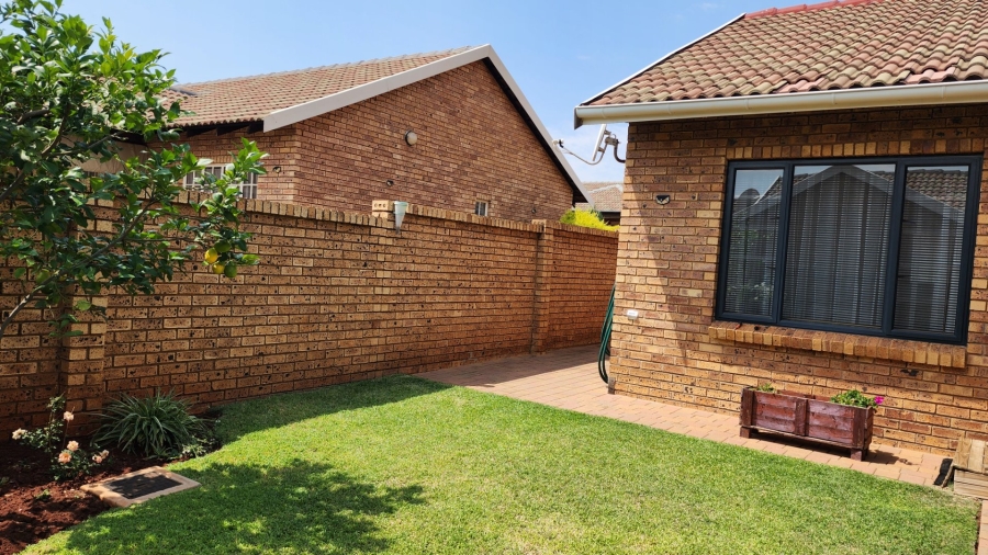 3 Bedroom Property for Sale in Theresa Park Gauteng