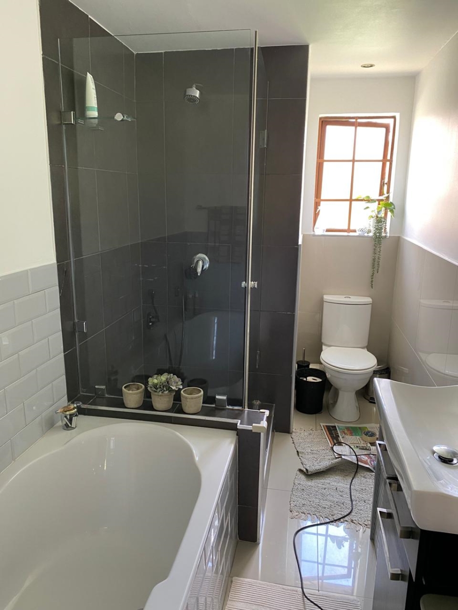 To Let 3 Bedroom Property for Rent in Bedfordview Gauteng