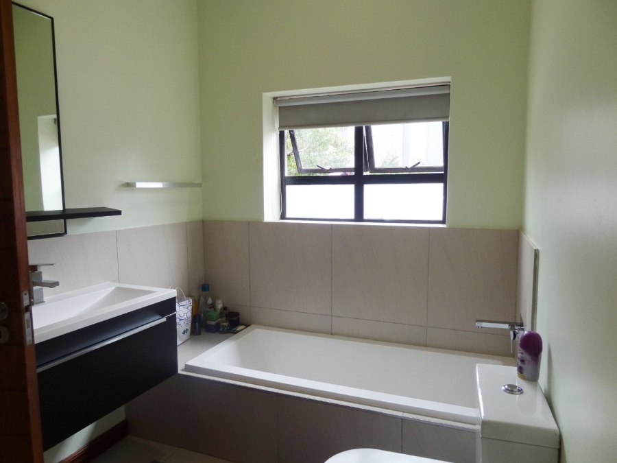 To Let 3 Bedroom Property for Rent in Copperleaf Estate Gauteng