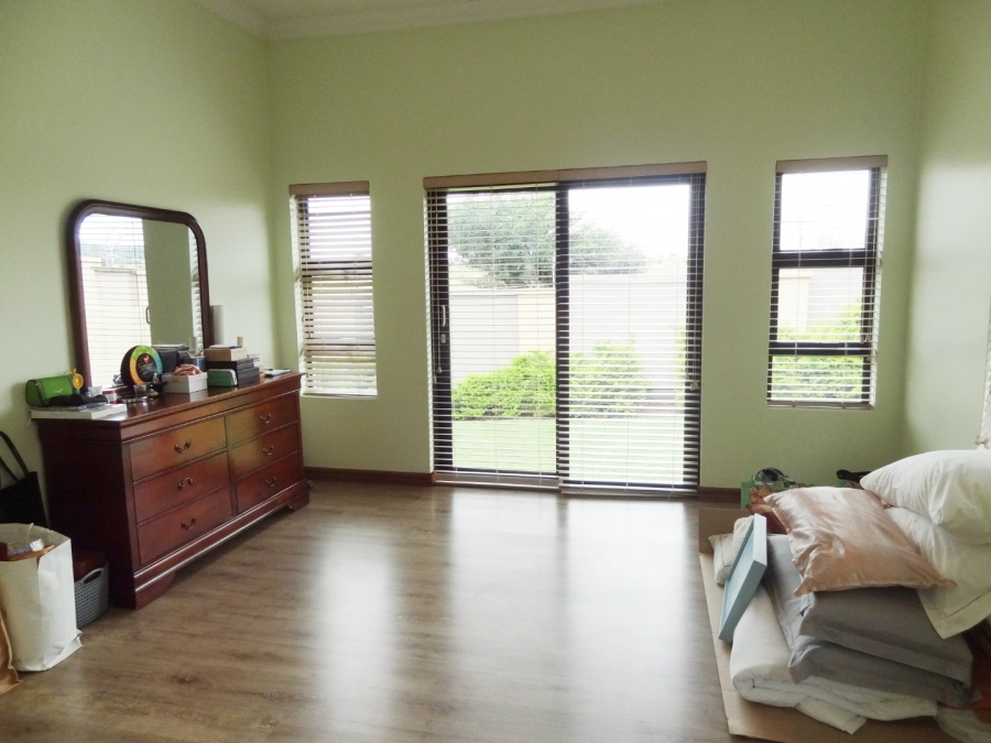 To Let 3 Bedroom Property for Rent in Copperleaf Estate Gauteng