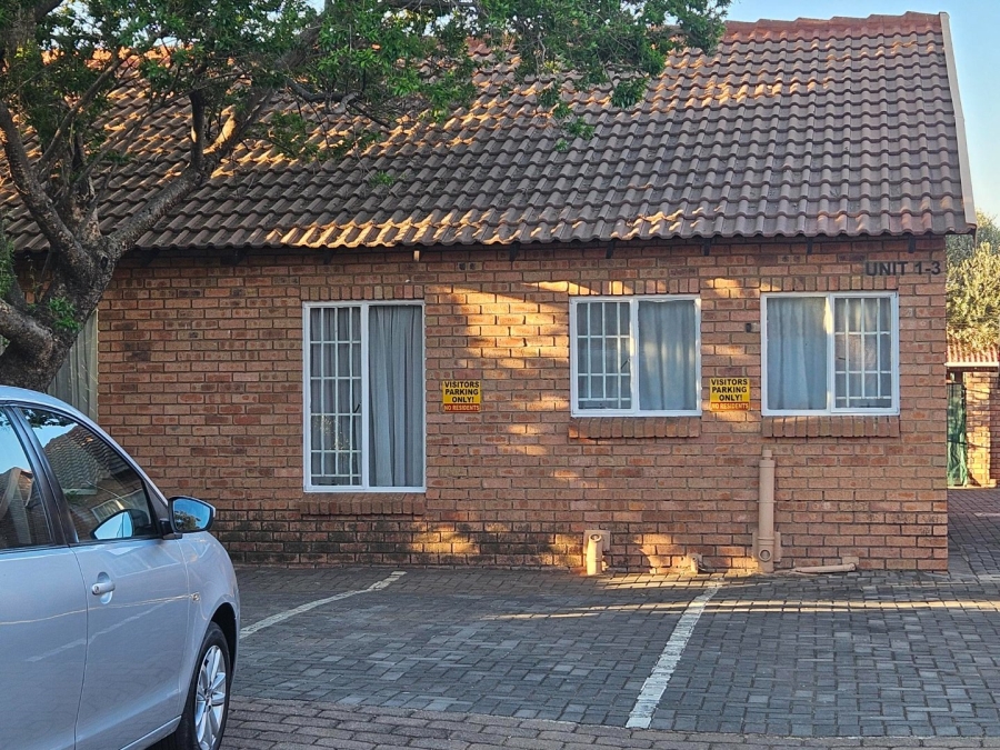 3 Bedroom Property for Sale in Annlin Gauteng
