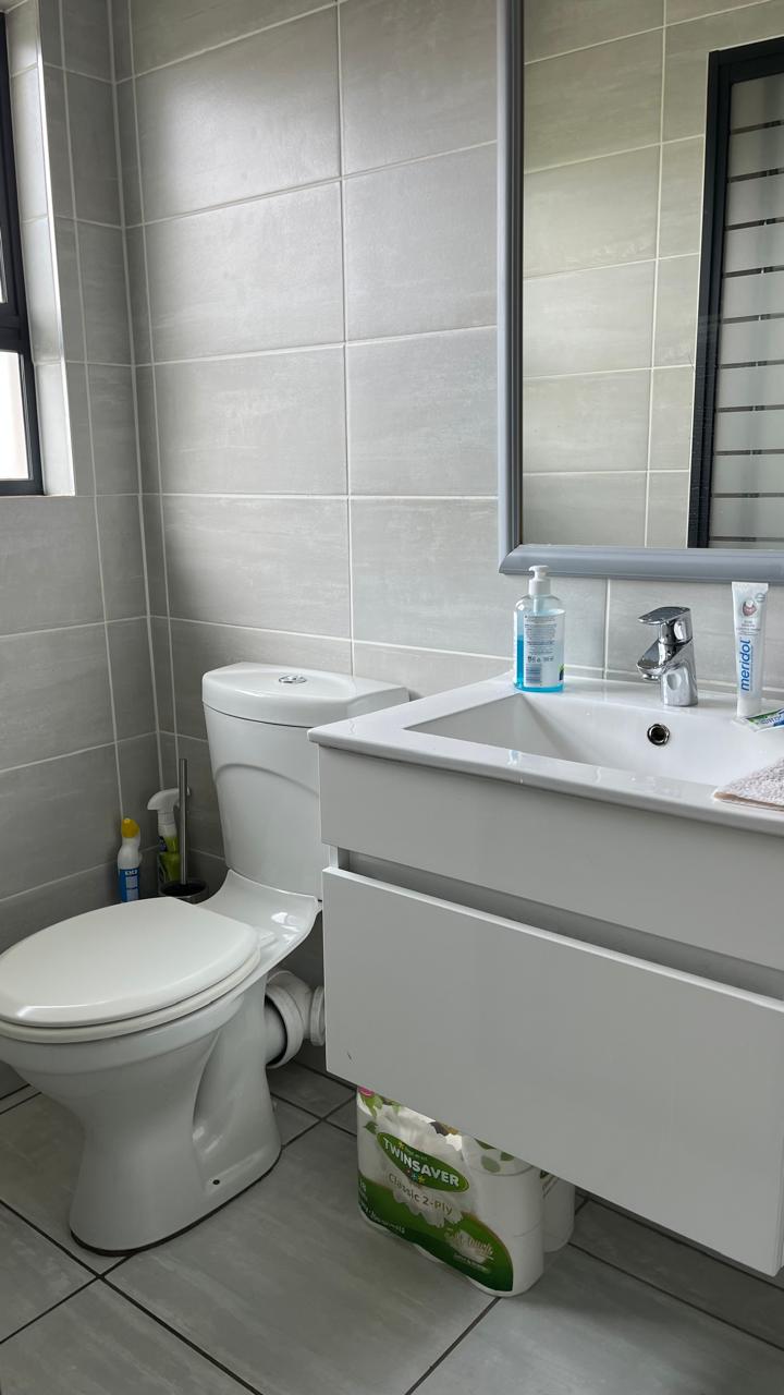 To Let 1 Bedroom Property for Rent in Waterfall View Gauteng