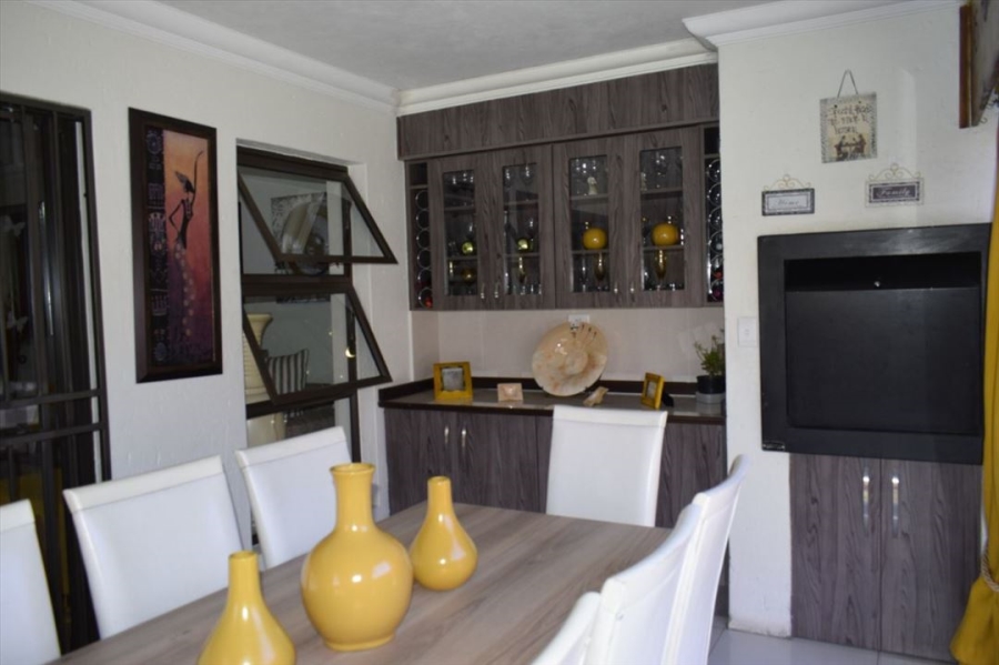 3 Bedroom Property for Sale in Comet Gauteng
