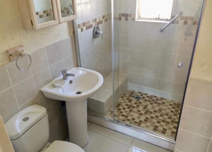 Bedroom Property for Sale in Lonehill Gauteng