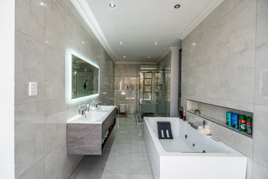 4 Bedroom Property for Sale in Sable Hills Gauteng