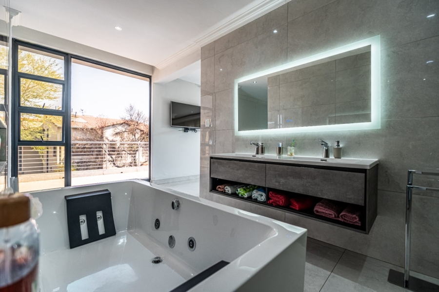 4 Bedroom Property for Sale in Sable Hills Gauteng